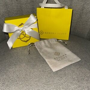 Kendra Scott Yellow Gift Set with Gray Pouch